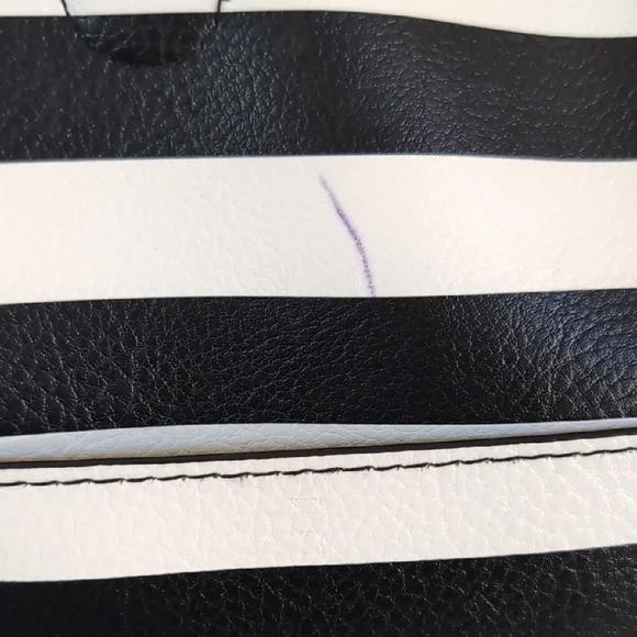 Black and White Striped Tote Bag with Pouch - Picture 5 of 14